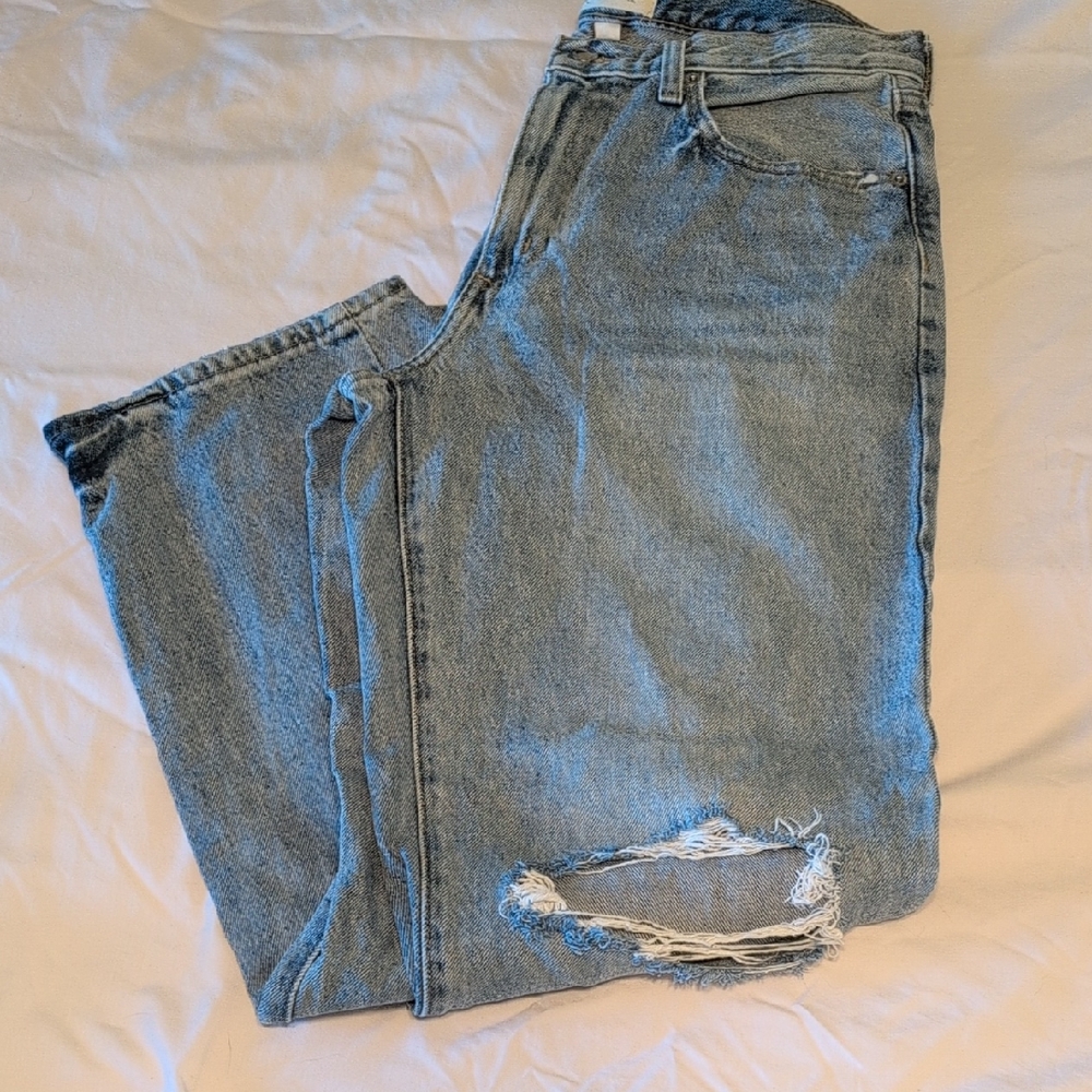 Universal Thread 90s Baggy Light Blue Denim Jeans